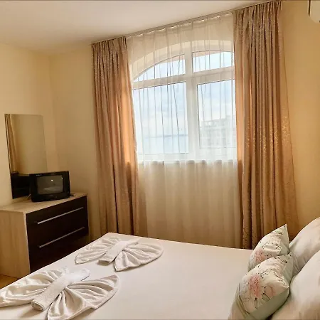 Menada Sky Dreams סבטי ולאס