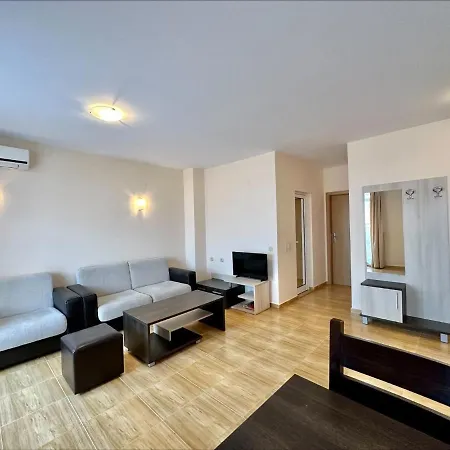 Menada Sky Dreams Apartament Święty Włas